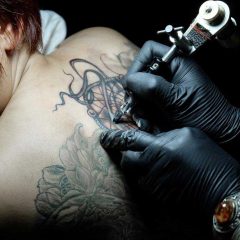 Como as tatuagens são feitas