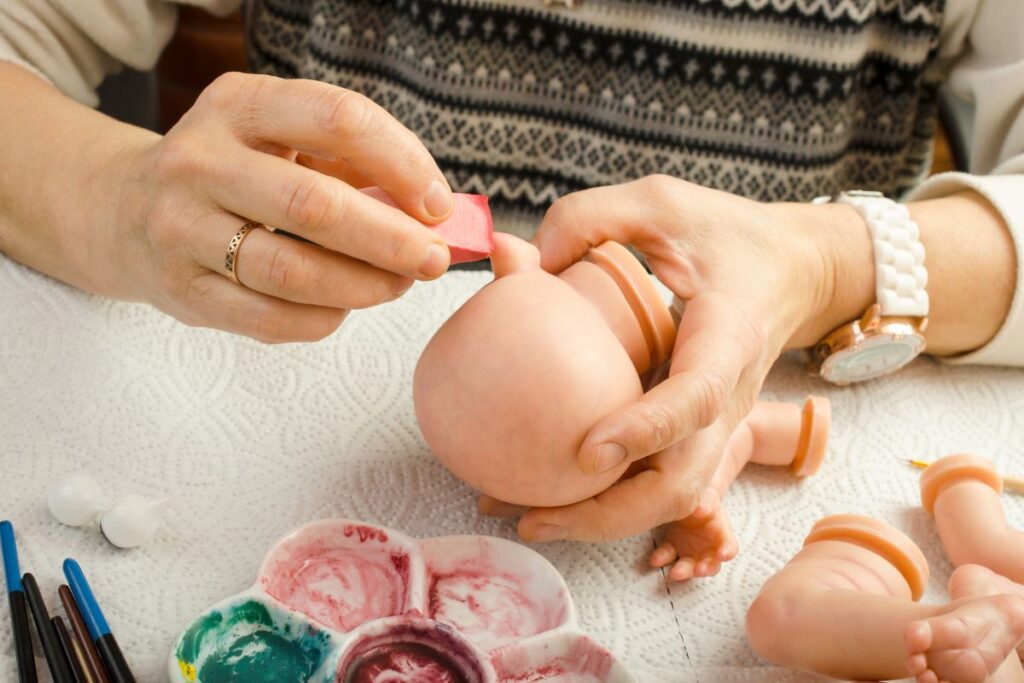 A Arte por Trás da Criação: Como um Bebê Reborn Ganha Vida